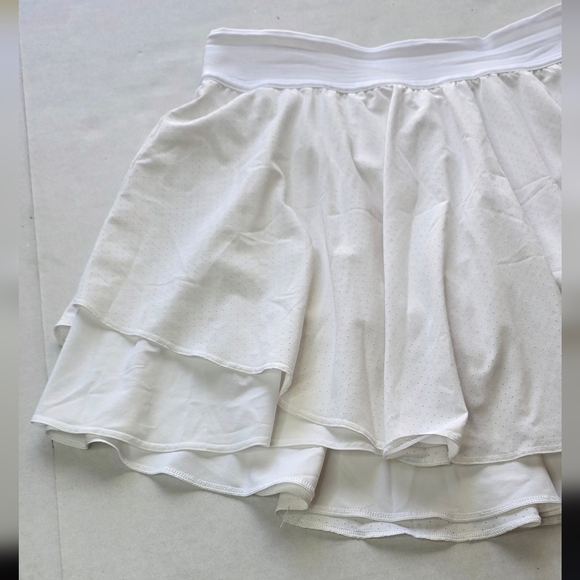 Lululemon Court Rival Skirt - Picture 5 of 16